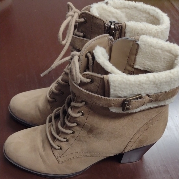 Unisa Shoes - Women's Y2K Tan Ankle Boots